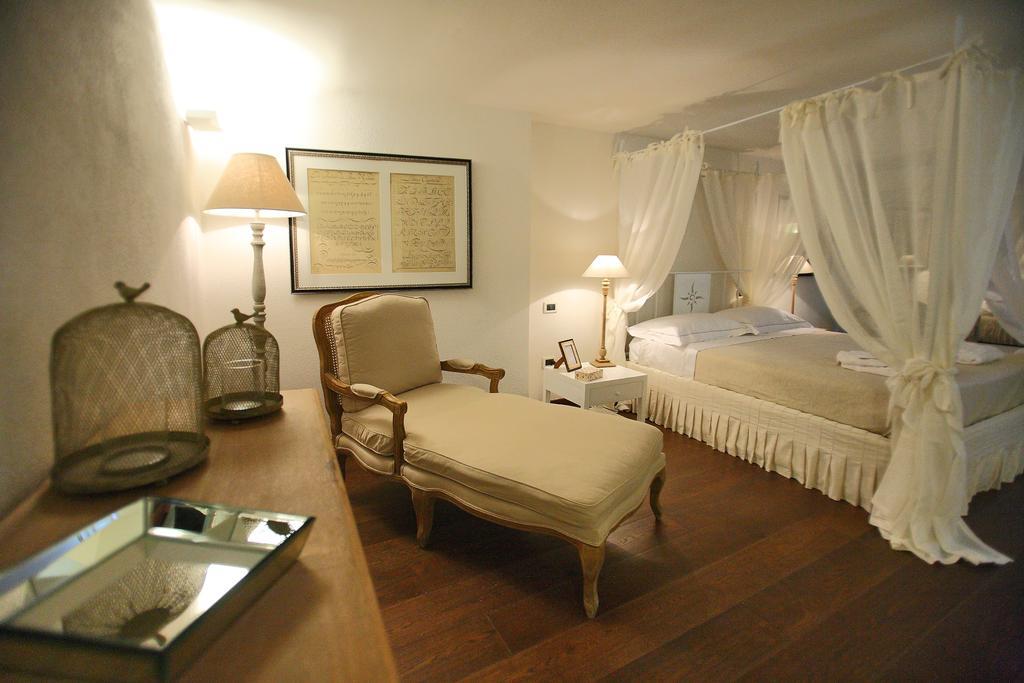 Don Totu - Dimora Storica Bed & Breakfast San Cassiano  Oda fotoğraf