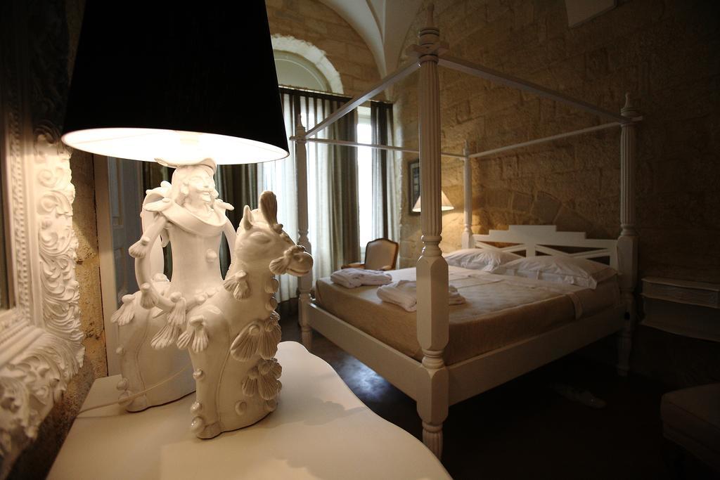 Don Totu - Dimora Storica Bed & Breakfast San Cassiano  Oda fotoğraf
